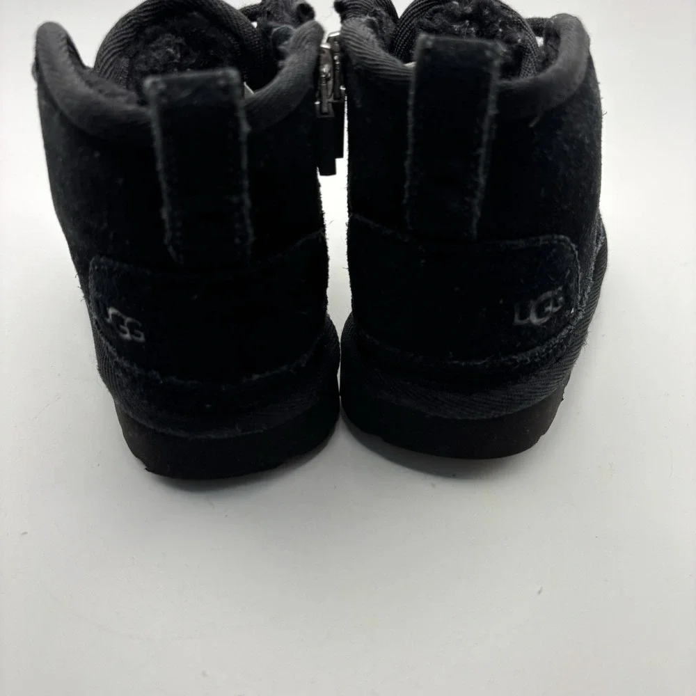 Kids UGG Neumel II Boot Suede Upper 1017320K Black‎ Tie Lined Warm Size 6
